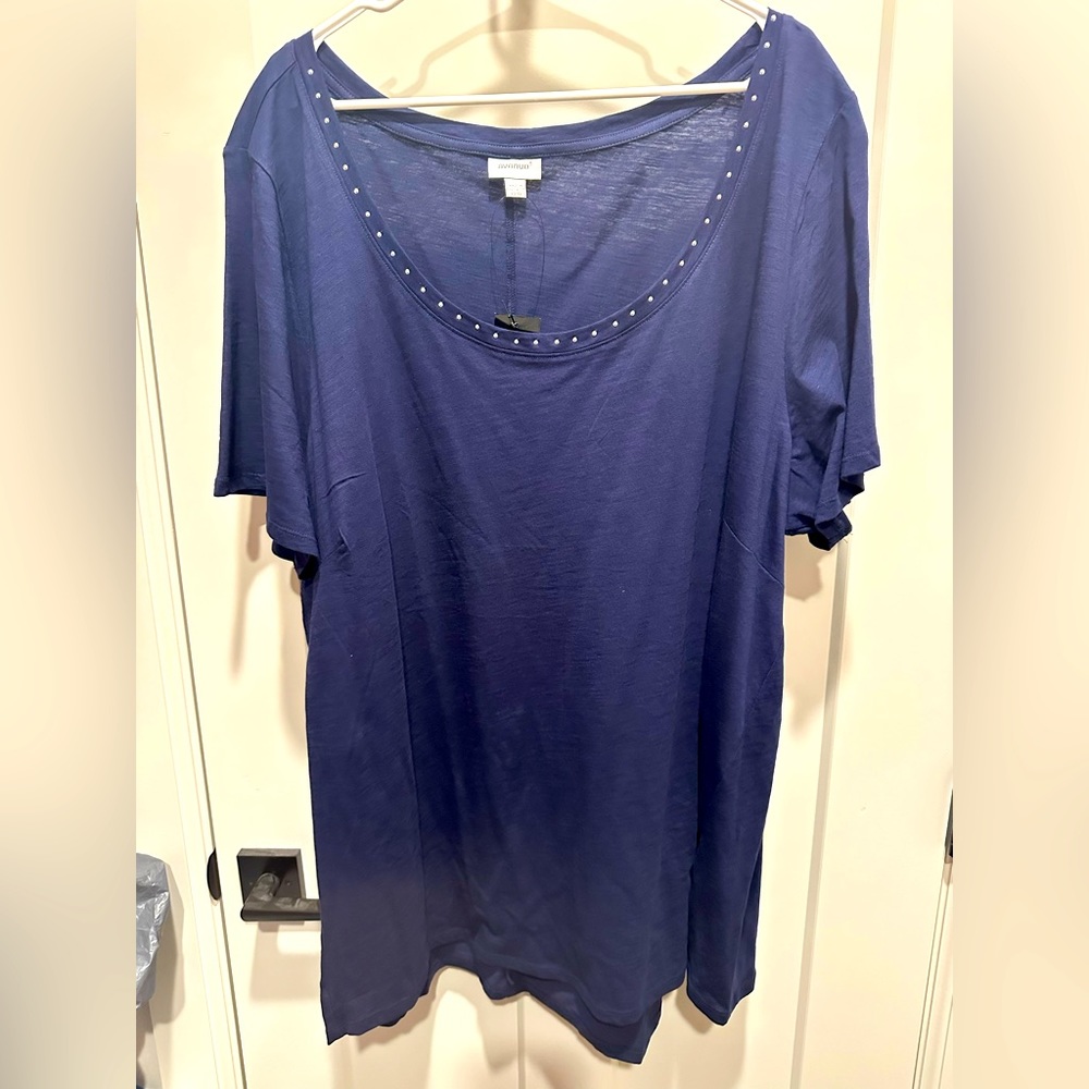 NWT Navy swing tee with stud trimmed neckline